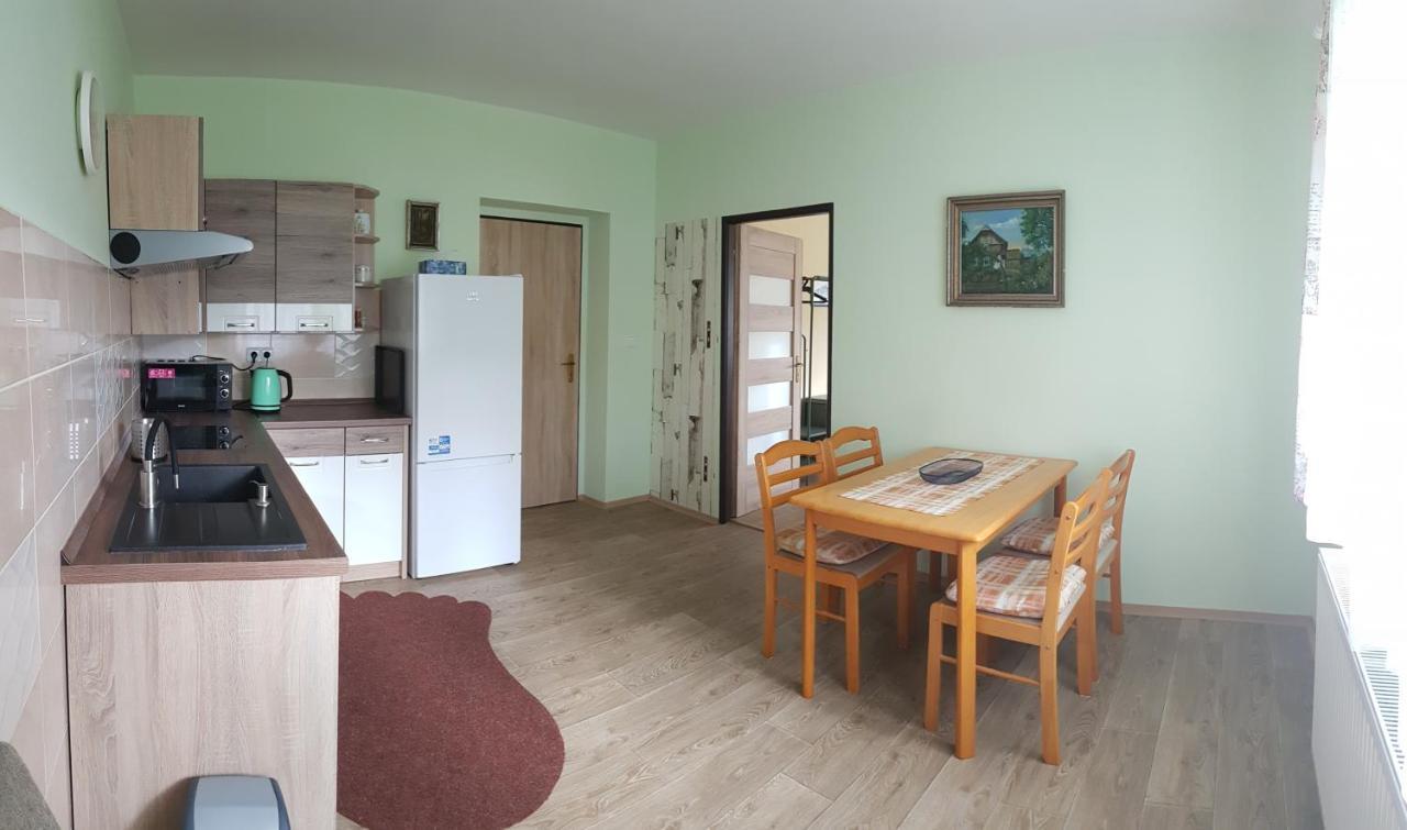Apartment Arnika Korenov Exterior photo