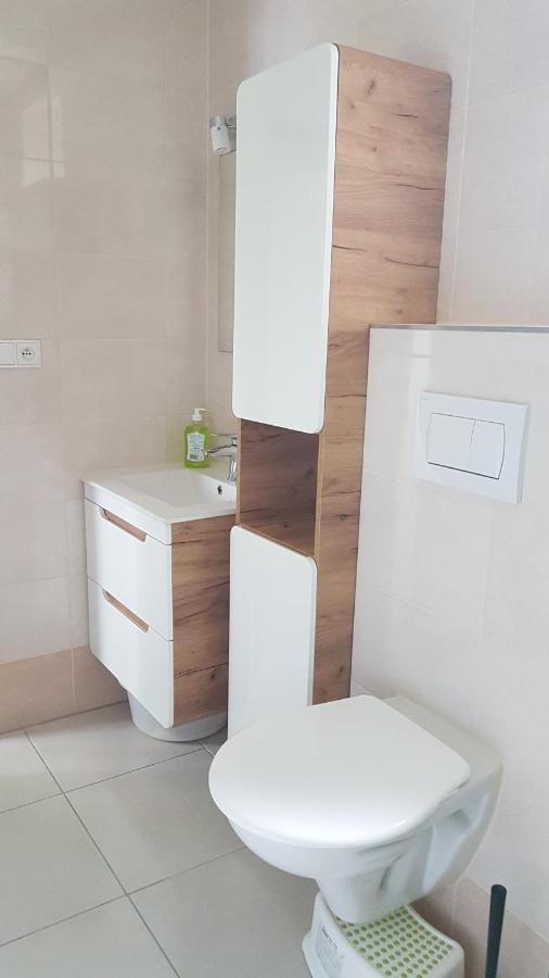 Apartment Arnika Korenov Exterior photo