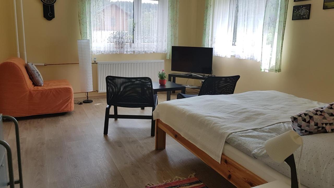 Apartment Arnika Korenov Exterior photo